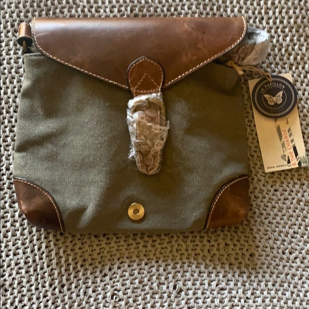 New with Tags Le Papillon Crossbody purse